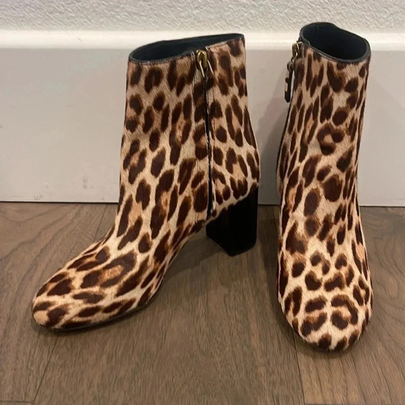 NWOT | Tory Burch | Brooke Leopard Print Cow Hair Ankle Bootie | Size 7 - Picture 1 of 7